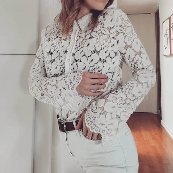 BCBGMaxAzria Tops - BCBG MaxAzria Floral Crochet top